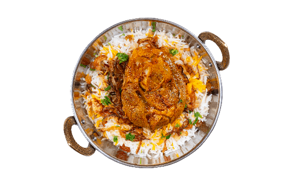 Sumptuous meat in spiced rice, garnished with fried cashews and raisins.